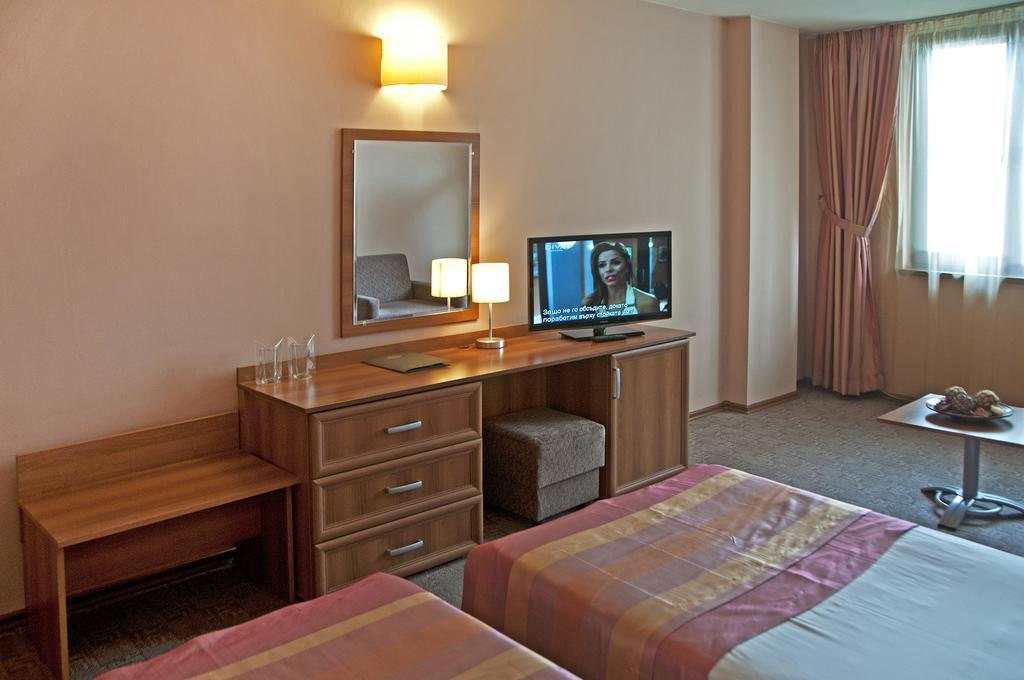 Hotel Real Plovdiv Habitación foto