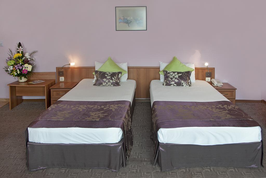 Hotel Real Plovdiv Habitación foto