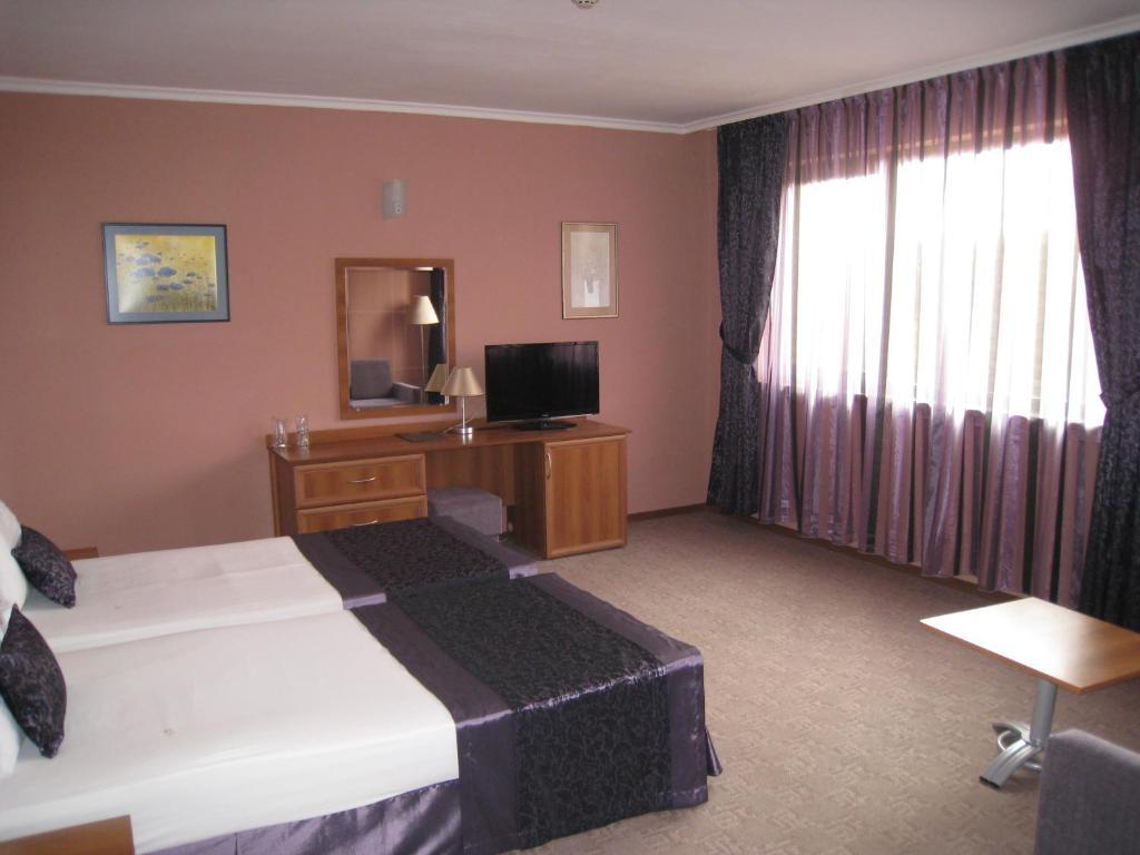 Hotel Real Plovdiv Habitación foto